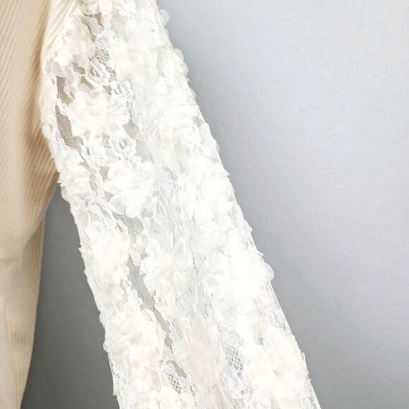 NEW Grace & Emma Top M Cream Ribbed Knit Lace Sleeve Pullover Relaxed Fit Blouse - Picture 5 of 12